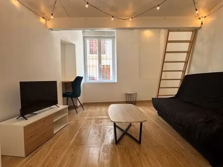 studio meublé  rénové à neuf avec mezzanine