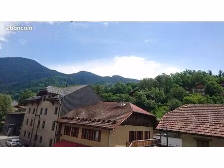 studio meublé avec balcon sud à 200m centre ville  gare