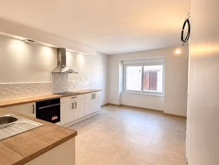 ? maison t3 rénovée 90 m² – patio 25 m² – climatisation – dressings