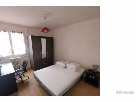 chambre 1 pièce 75 m²
