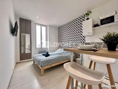 studio 1 pièce 14 m²