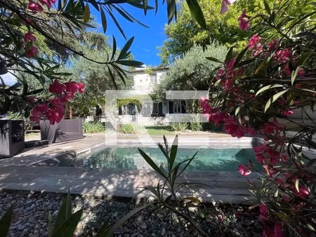 nîmes – montaury | maison de charme avec jardin arboré