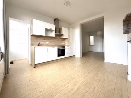 appartement à louer avec terrasse et 1 chambre   jambes (vbe35462)