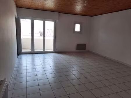 location appartement 2 pièces à la tranche-sur-mer (85360) : à louer 2 pièces / 58m² la tr