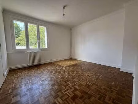 location appartement 2 pièces à nantes procé - monselet (44000) : à louer 2 pièces / 47m² 