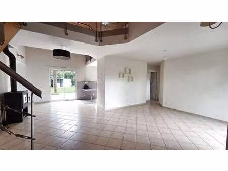 location maison à la haie-fouassière (44690) : à louer / 174m² la haie-fouassière