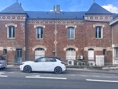 vente bureau 24 pièces 584 m2 à laon