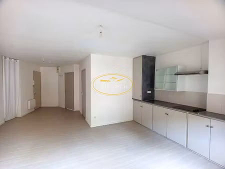 appartement type f2 - entièrement rénové - bar-le-duc