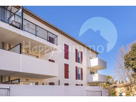 appartement t2 de 50 m2 avec terrasse et parking