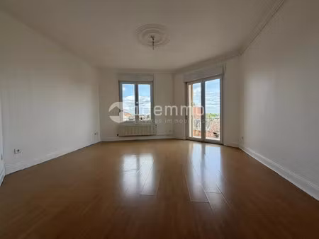 appartement 3 pièces clouange avec parking