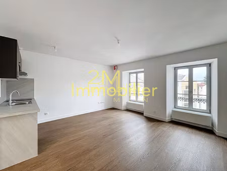 a louer - appartement 2 pièces avec parking et cave