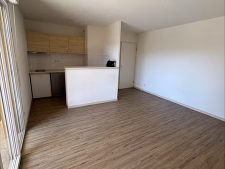 louer appartement t2 avec balcon et parking muret (31600)