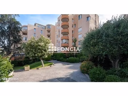 saint laurent du var f4 76m2 terrasse / garage /cave