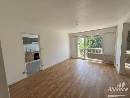 appartement à louer à valentigney avec grand balcon