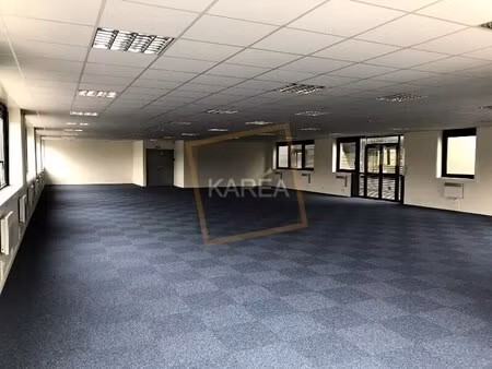 location bureaux 311 m²