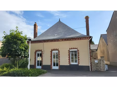maison de bourg de plain-pied avec terrain
