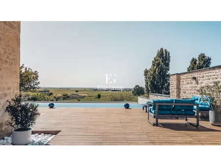 le calme de la charente  à 20 minutes d'angoulême - propriete en pierre avec piscine à deb