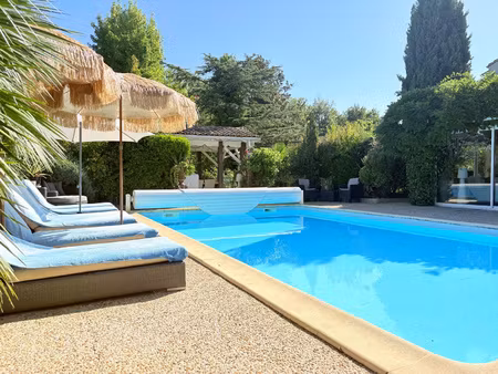 maison familiale avec seconde habitation indépendante  pisci