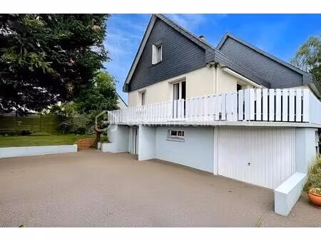 maison traditionnelle de 145 m² à vitre