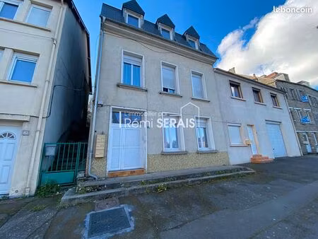immeuble 5 pièces 122 m²