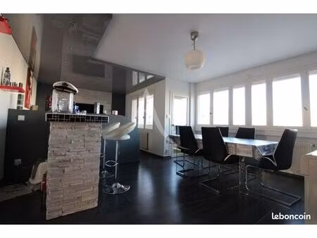 appartement 2 pièces 64 m²