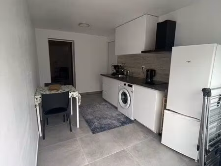 studio meublé à louer