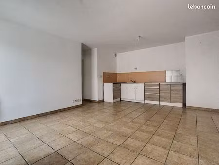 appartement 1 pièce 40 m²