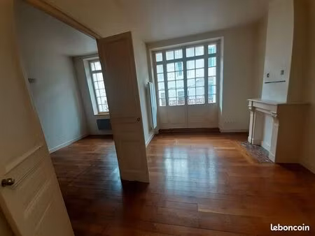 deux pièces au centre ville