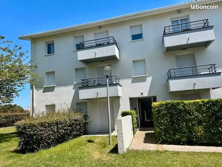 t3 en rez de jardin dans résidence avec piscine – merignac arlac