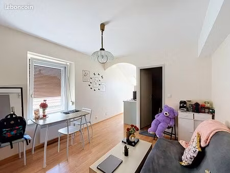 appartement 2 pièces 27 m²