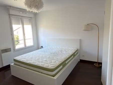appartement meublé 45 m² avec balcon  parking et ascenseur – neuilly-sur-marne