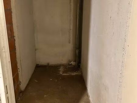 petite cave 3 2m2 moulin à vent-vertefeuille