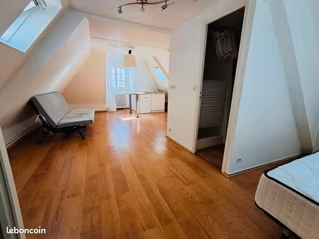 studio 1 pièce 27 m²