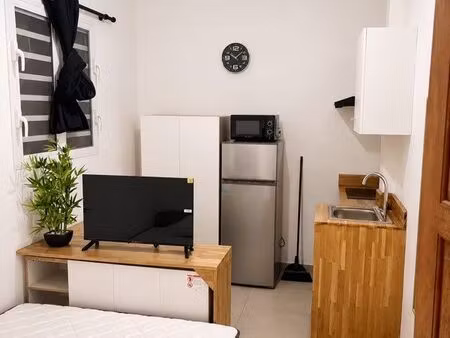 studio meublé rénové à neuf dispo 1er juillet