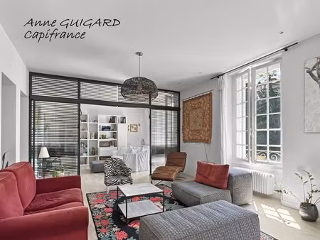 annecy (74) : appartement 4 pièces de 107m² de style "belle époque" avec garage  cave et..
