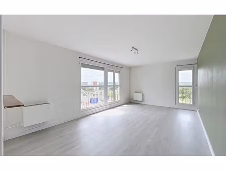 location appartement  5808 m² t-2 à le grand-quevilly  750 €