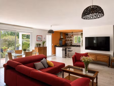 vente maison à yves (17340) : à vendre / 112m² yves