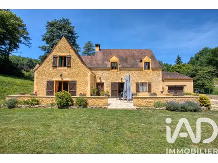 maison d’architecte à beynac-et-cazenac (24220)
