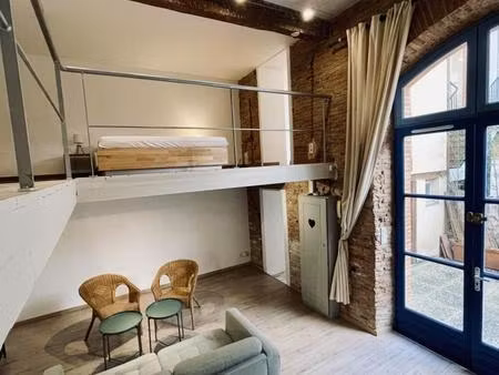 les carmes - couteliers - t2/3 avec cour privée