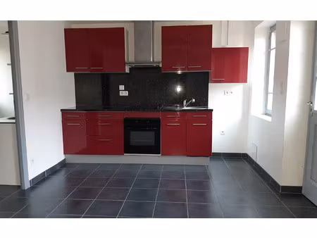 location maison  m² t-2 à dampierre-en-burly  499 €