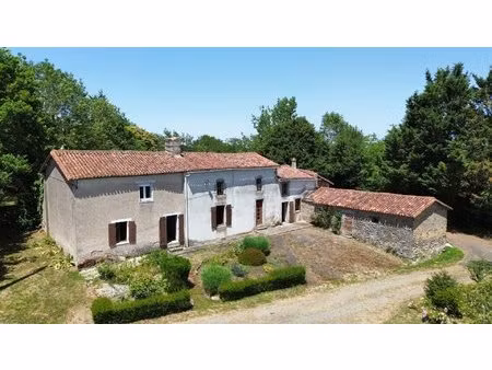 maison en pierre