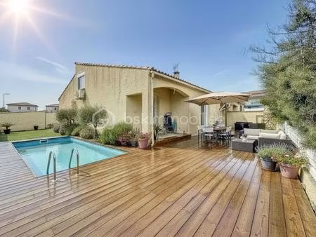 exclusivité *** villa t4 de 110m2 entièrement rénovée avec piscine à marseillan ***