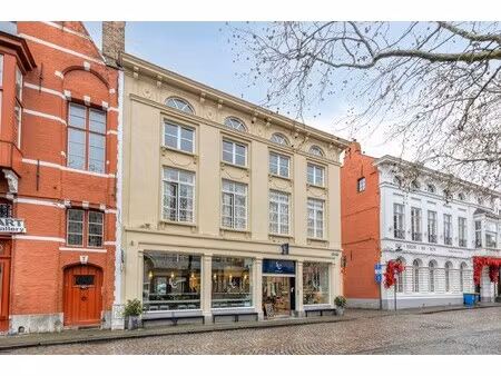 karaktervol appartement te koop met mezzanine in brugge