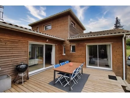 maison bois 120 m² sur terrain de 2800 m² – aillas (33124)