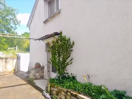 maison de village au calme avec grange