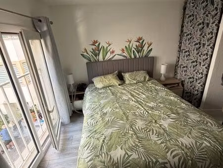 t2 duplex juan les pins centre / bord de mer