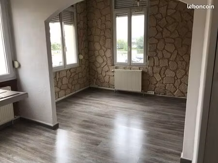 appartement t3 face canal