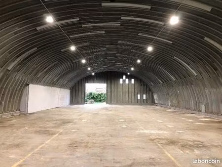 à louer – entrepôt de 750 m² à béville-le-comte (zone industrielle)