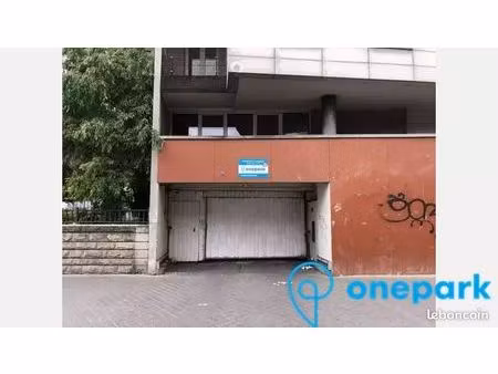 parking/box 12 m² paris 18