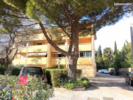 t2  terasse  parking
